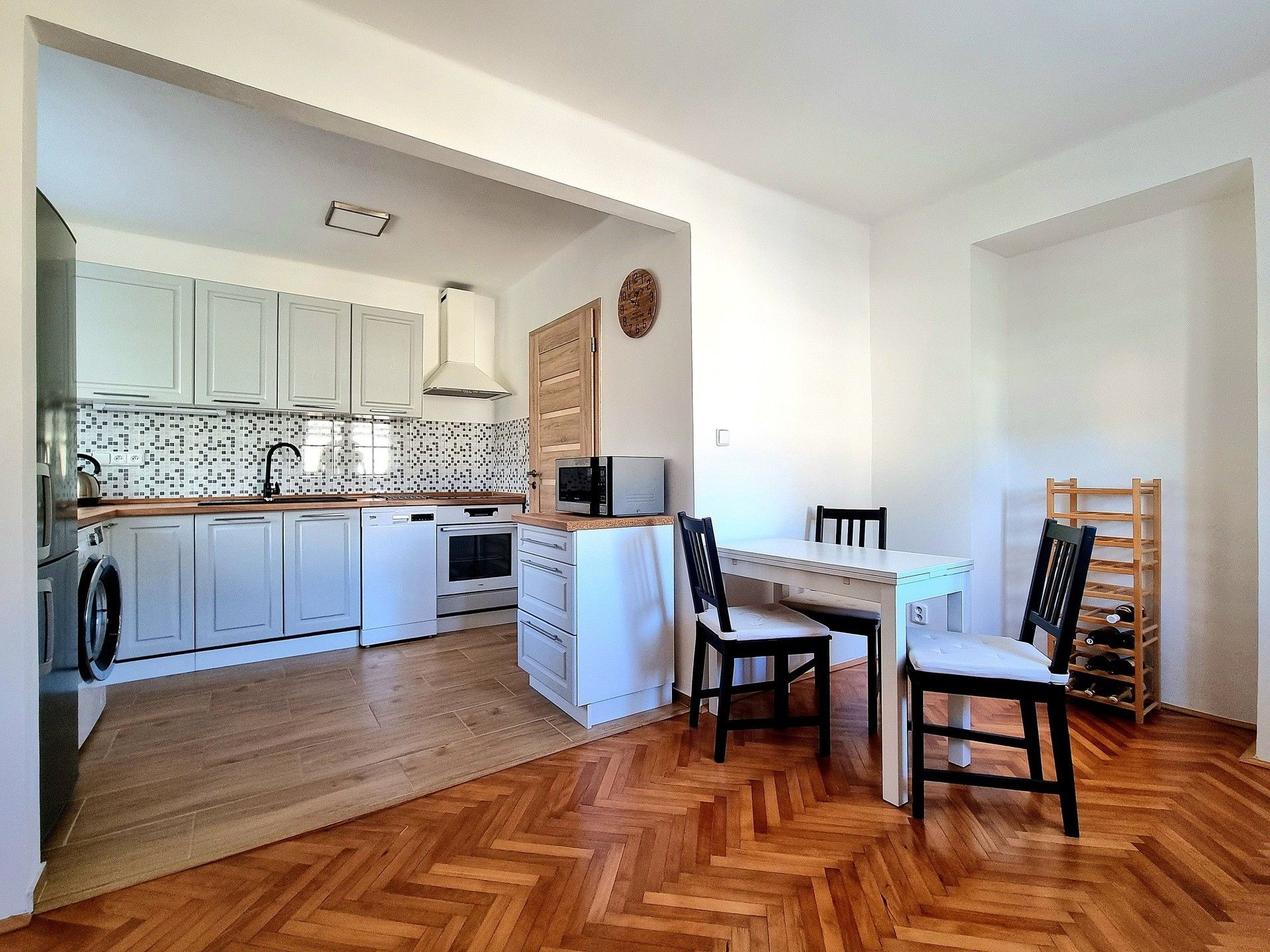 Byt 3+1 · 64 m² · Hrobčice - 4