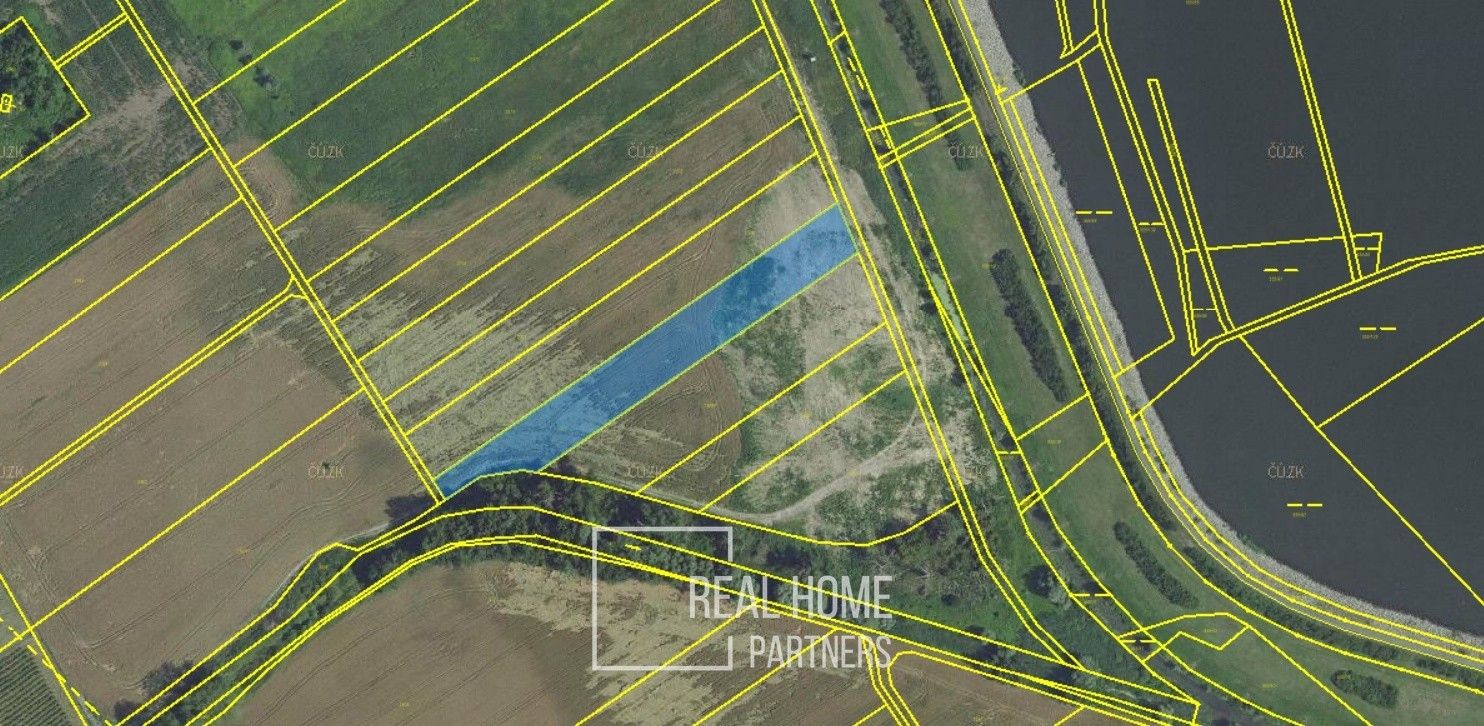 Zemědělské pozemky, Milovice, 4 172 m²