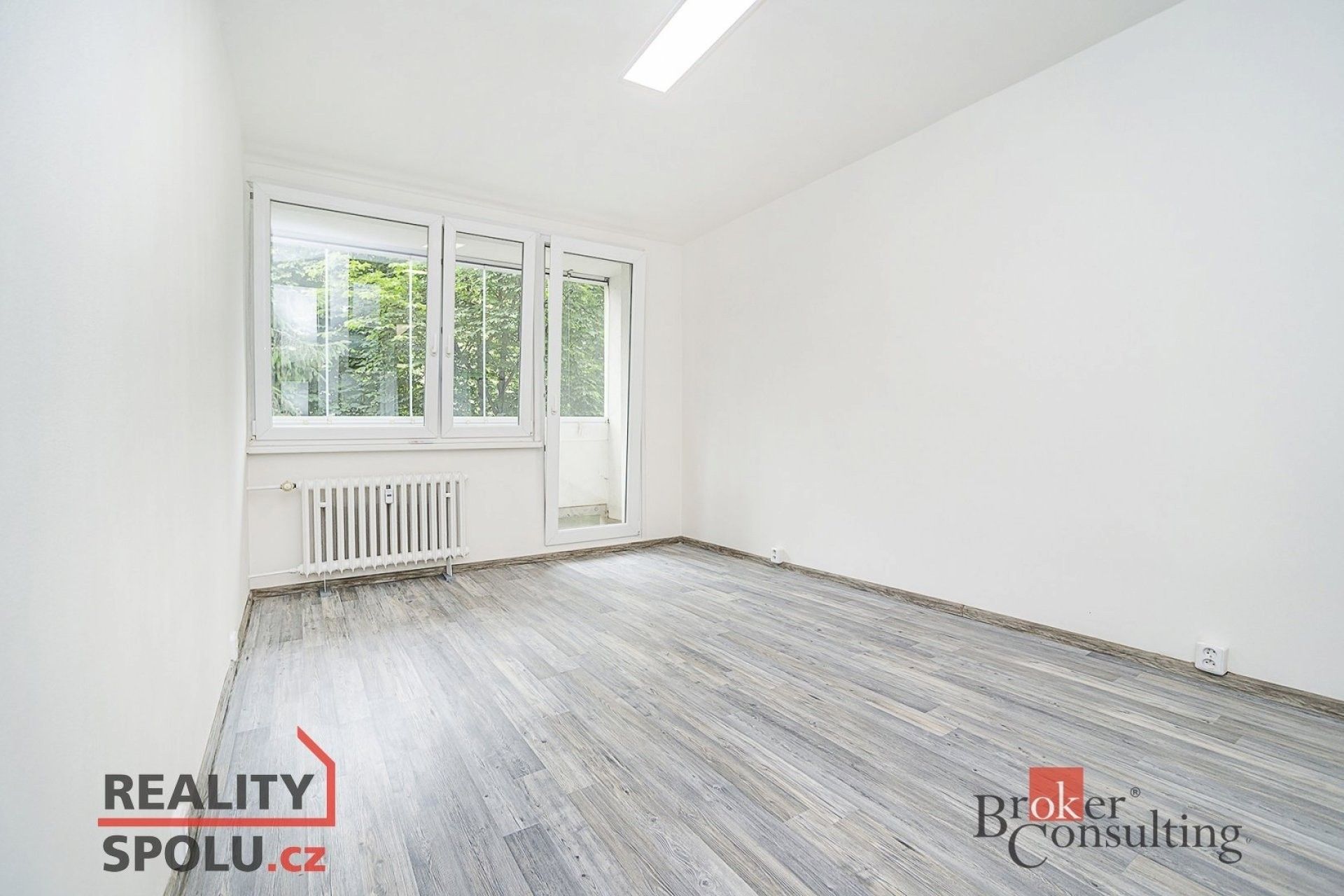Pronájem byt 2+kk - U Sluncové, Praha, 40 m²