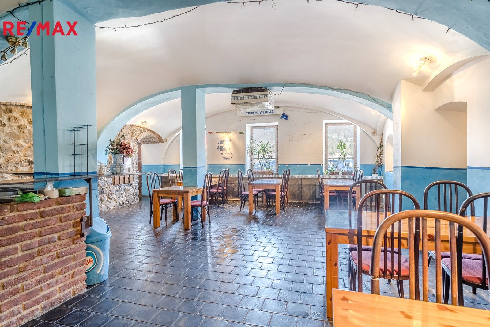 Restaurace, Pražská, Ústí nad Labem, 801 m²