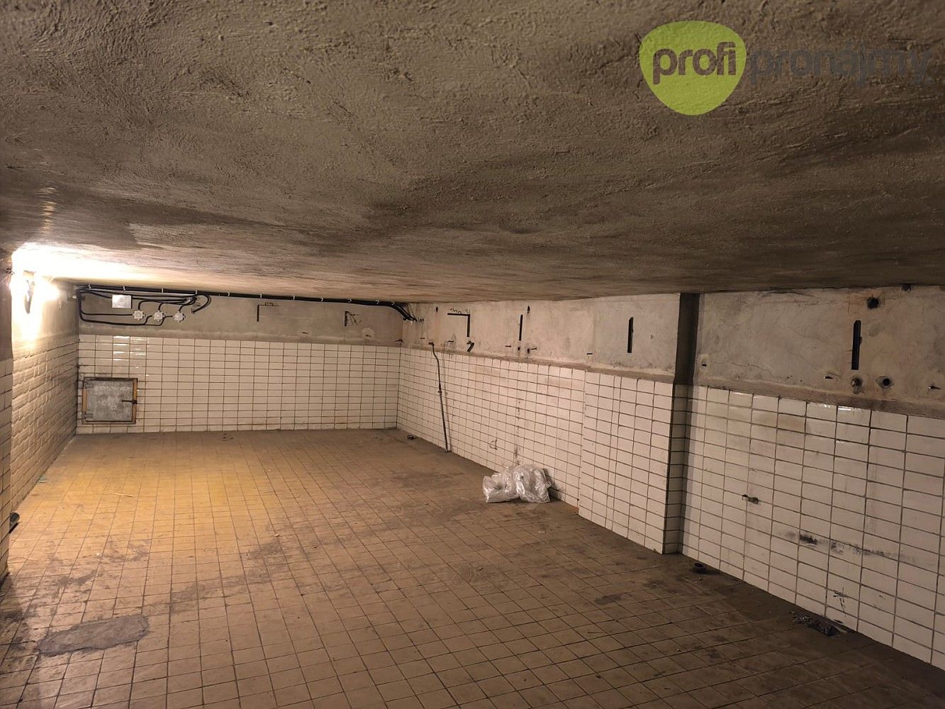 Sklad, 172 m²