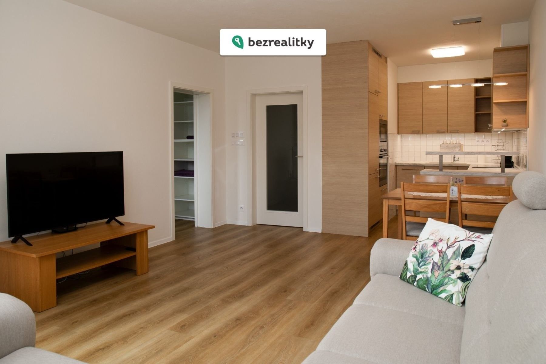 2+kk, Zeyerova 2387, Písek Budějovické Předměstí, 52 m² - 1