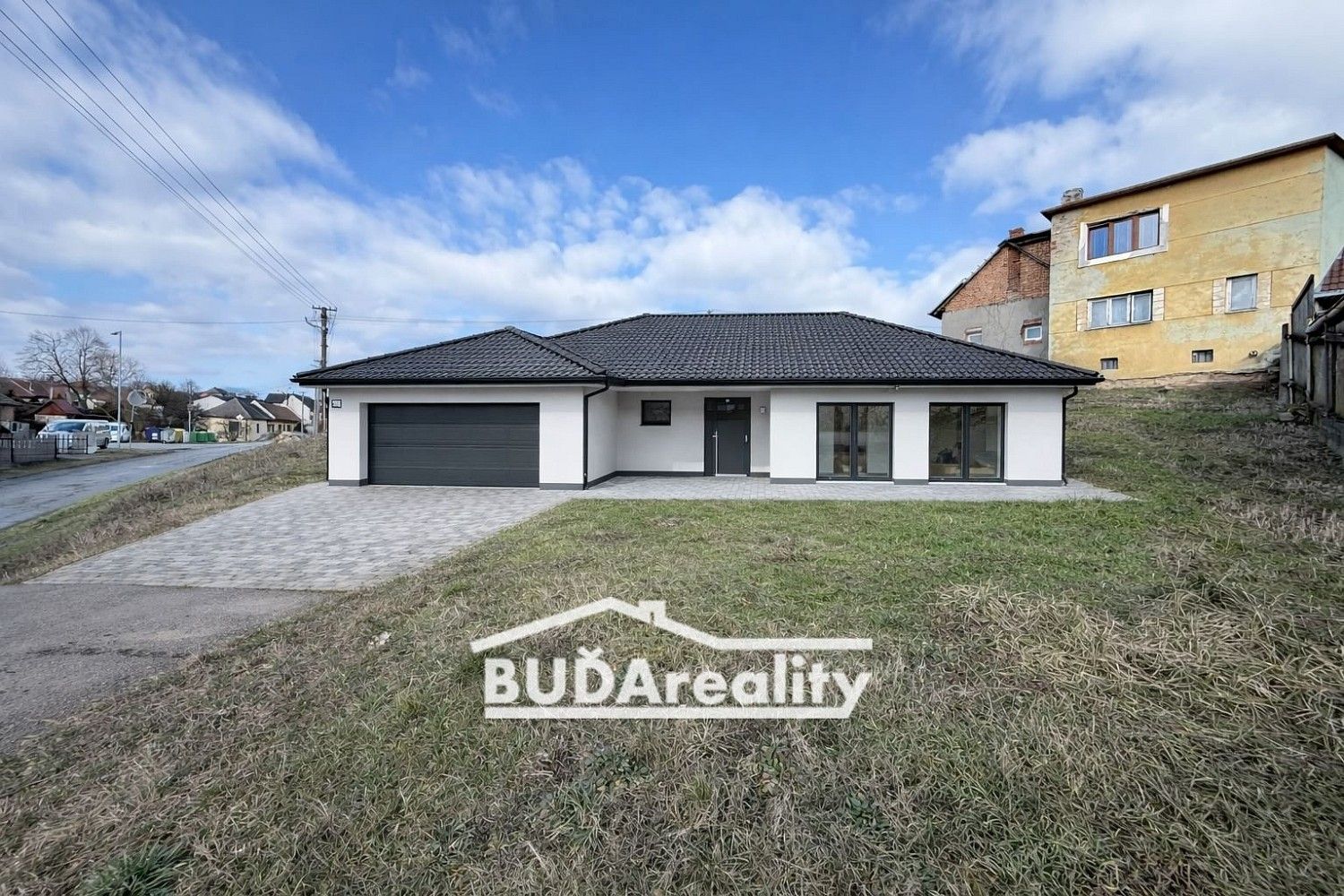 Pozemky pro bydlení, Halenkovice, okres Zlín - 1