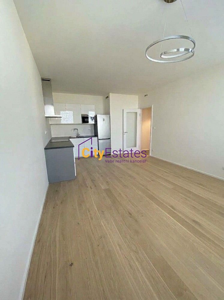 Byt 2+kk · 56 m² · Praha - Smíchov, okres Praha 5, Hlavní město Praha - 4