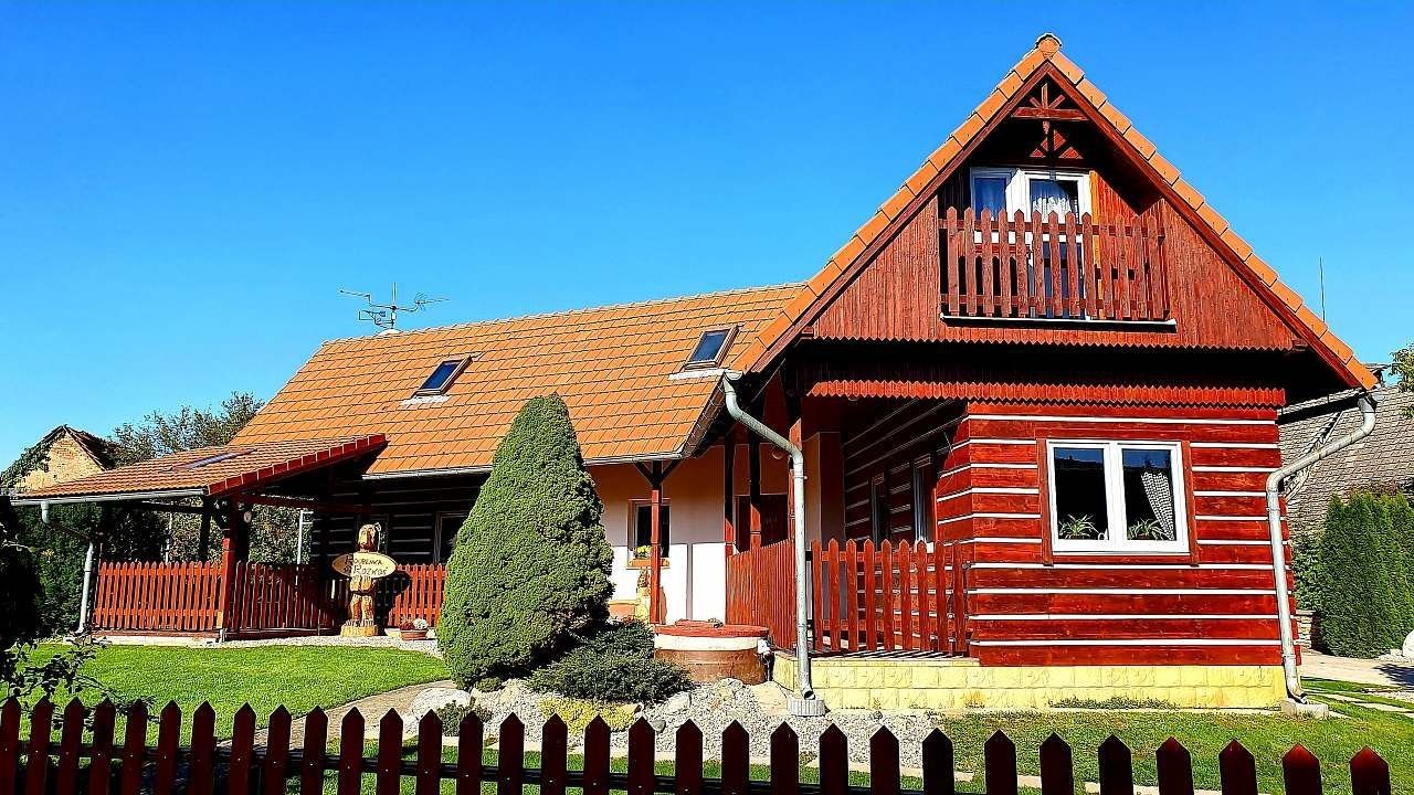 Chaty, Nahořany - Lhota u Nahořan, Královéhradecký kraj