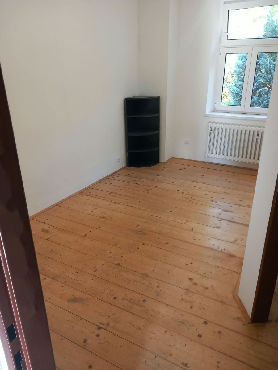 Pronájem byt 2+1 - Husovo náměstí, Praha - Uhříněves, 36 m² - 5