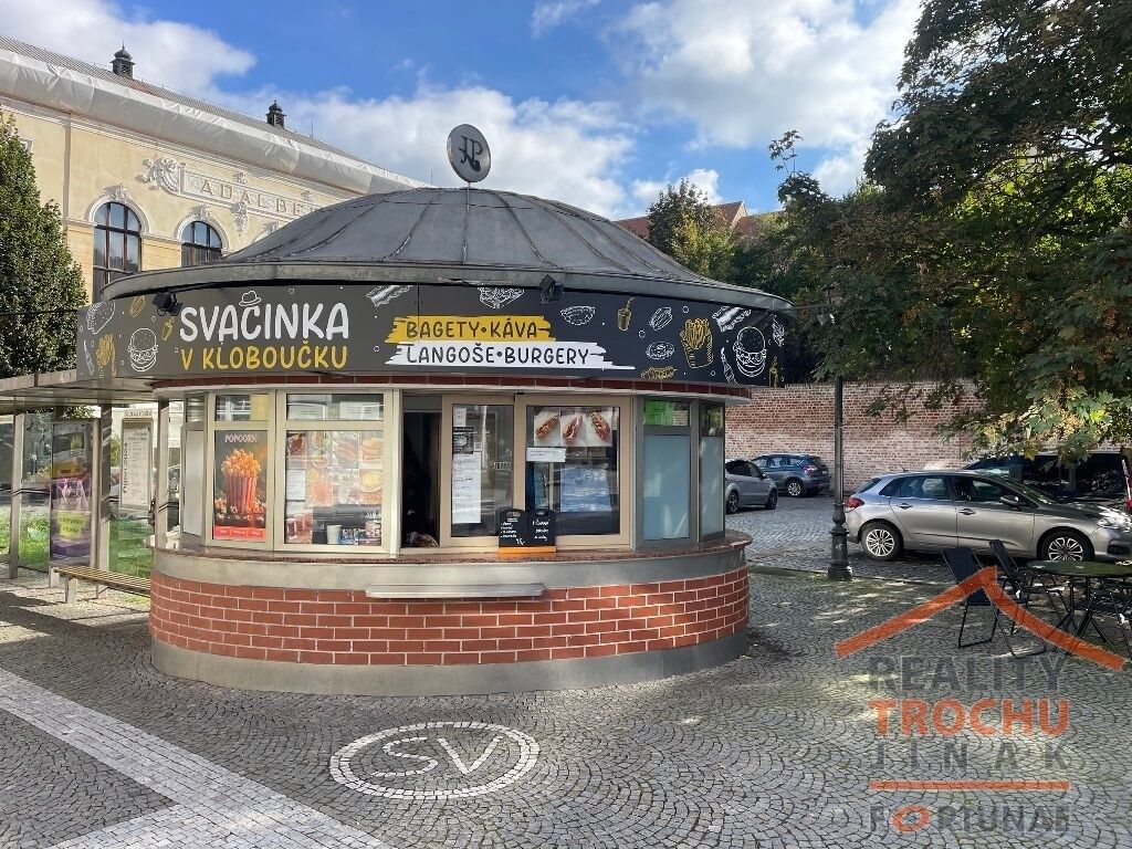 Ostatní, Československé armády, Hradec Králové, 15 m² - 1