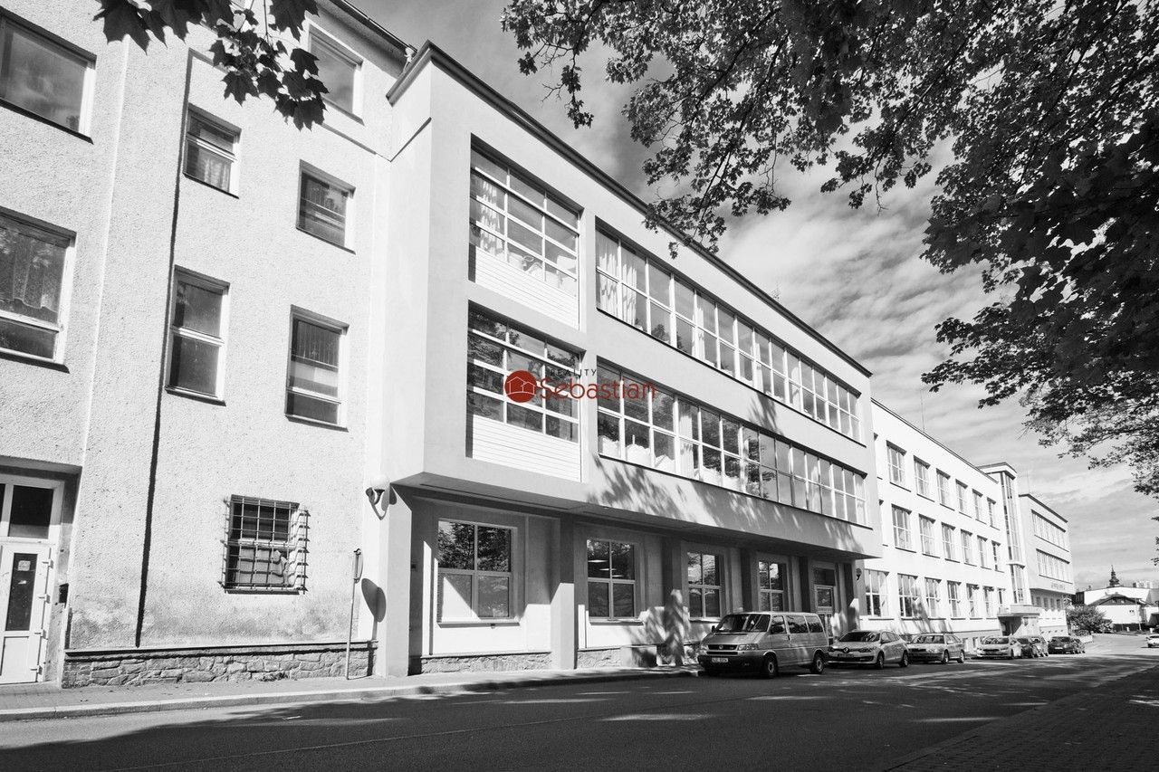 Pronájem sklad - Křemešnická, Pelhřimov, 1 000 m²