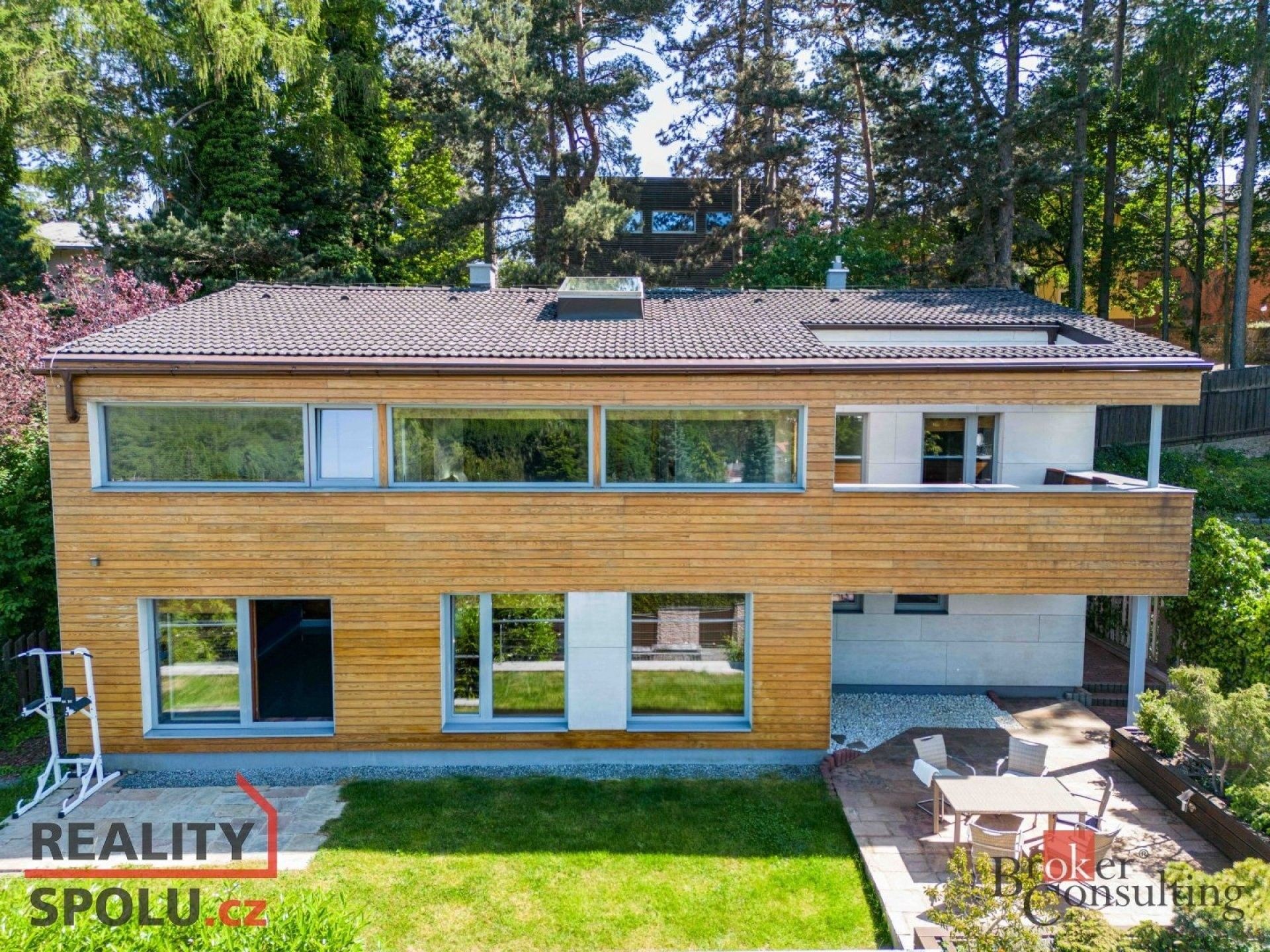 Prodej rodinný dům - Za Mototechnou, Praha, 200 m²