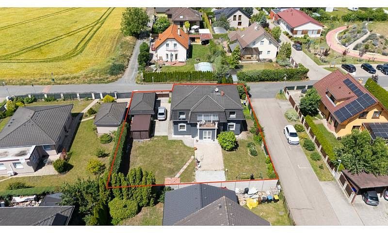 Rodinné domy, Dolní, Hovorčovice, okres Praha-východ, 180 m² - 1