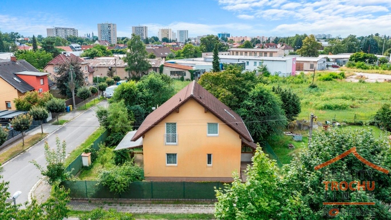 Prodej rodinný dům - Trávní, Hradec Králové, 115 m²