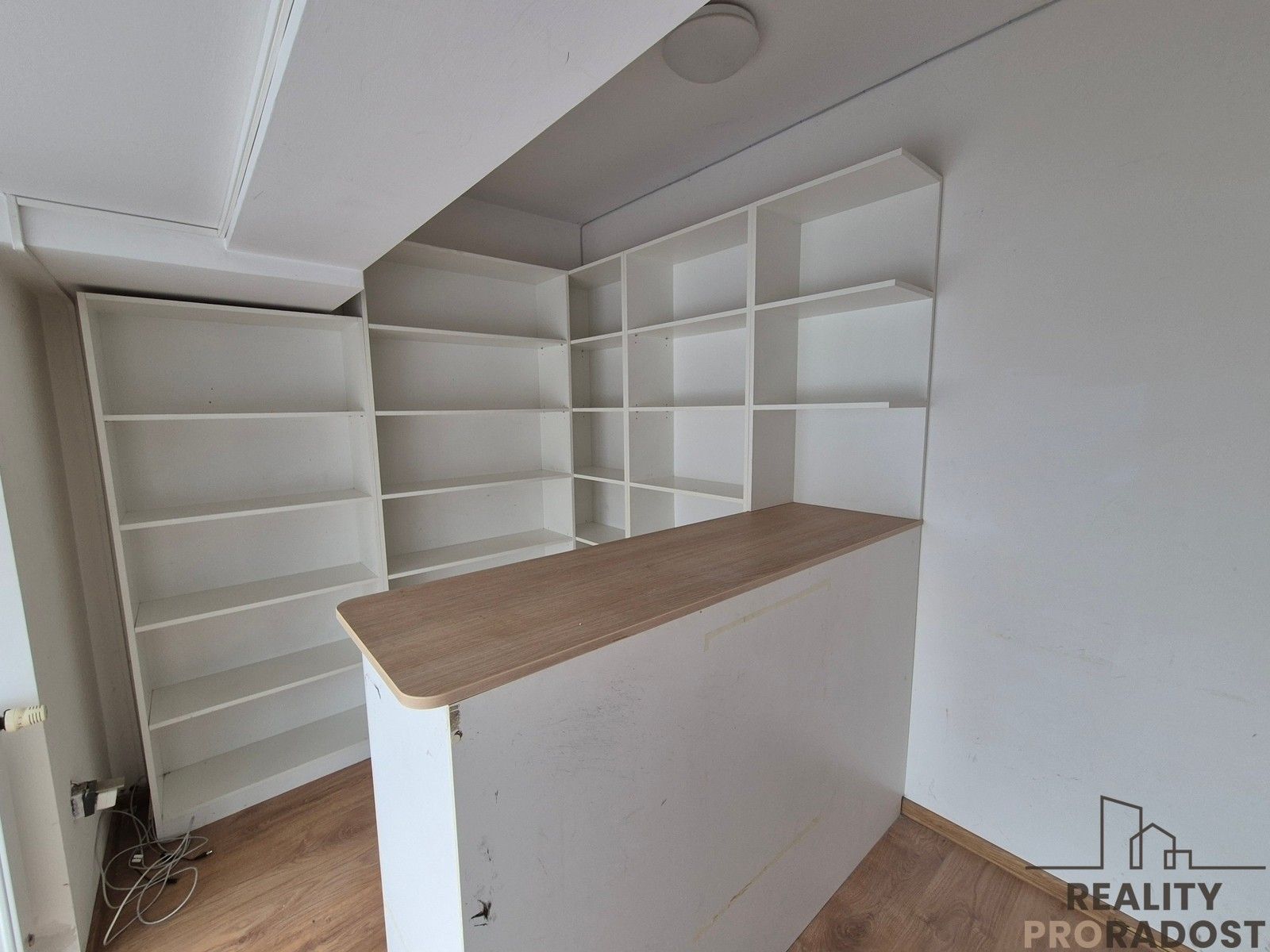 Obchodní prostory, 1. máje, Třinec, 18 m²