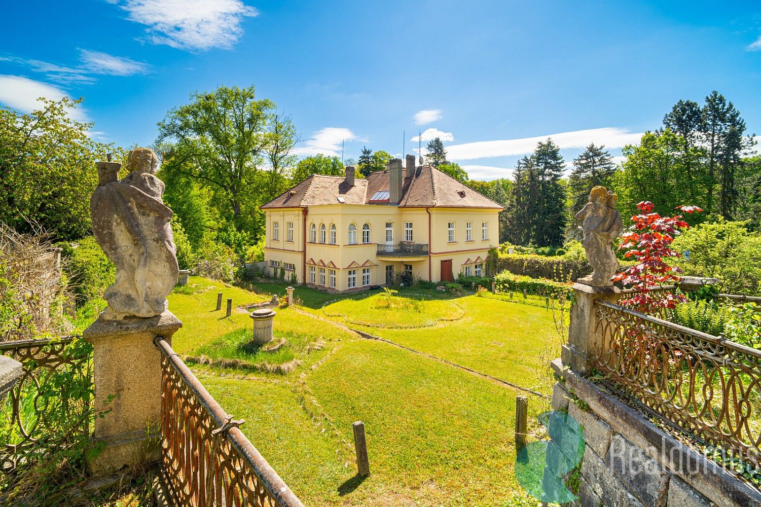 Rodinné domy, Jindřichův Hradec - Jindřichův Hradec IV, Jihočeský kraj, 322 m² - 1