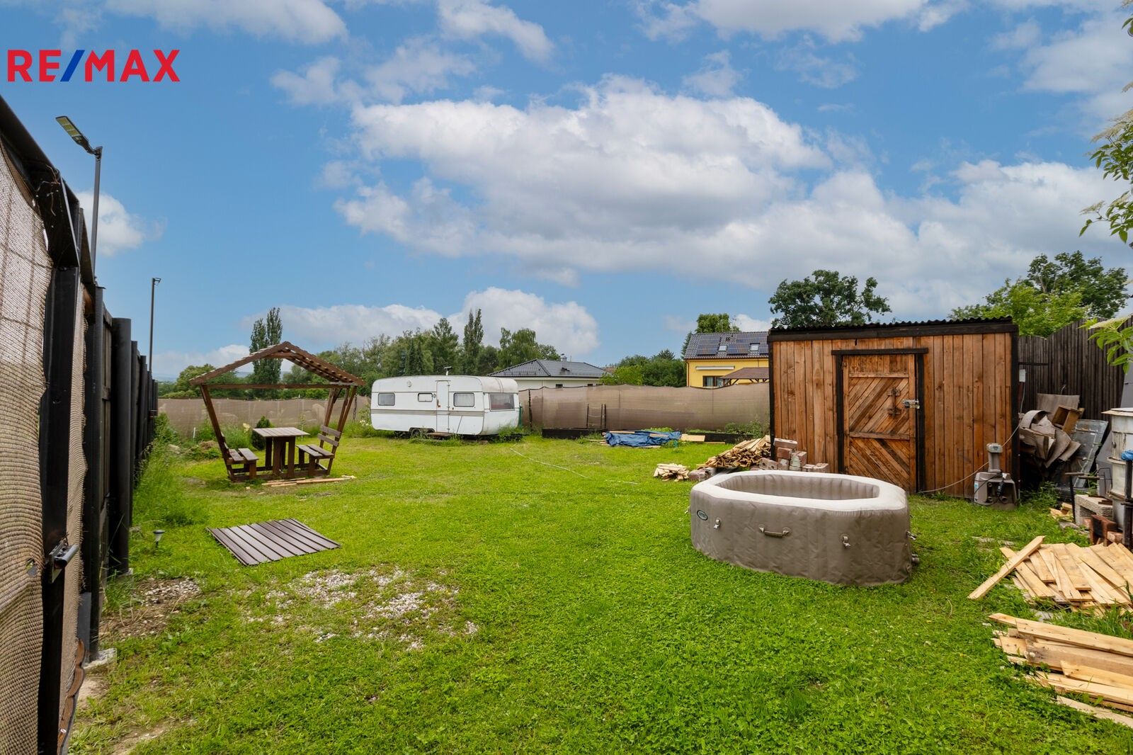 Zahrady, Plzeň, 264 m²