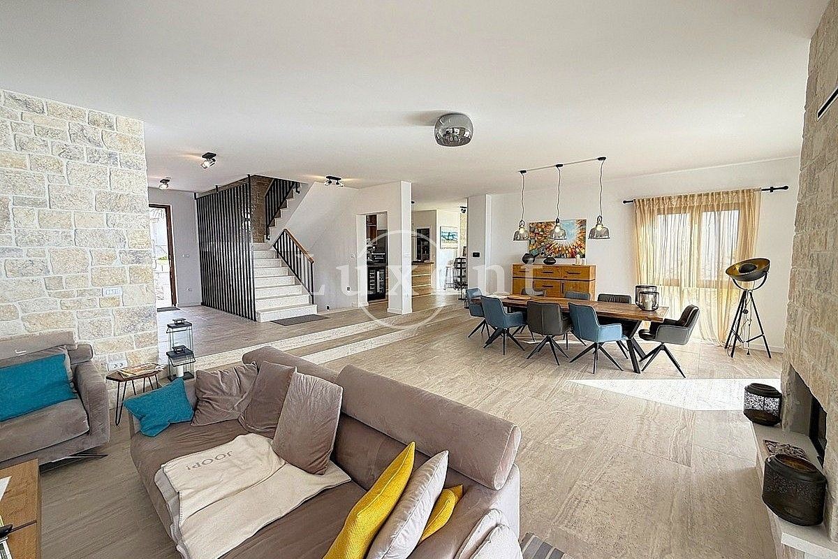 Prodej rodinný dům - Zadar, Chorvatsko, 446 m² - 5