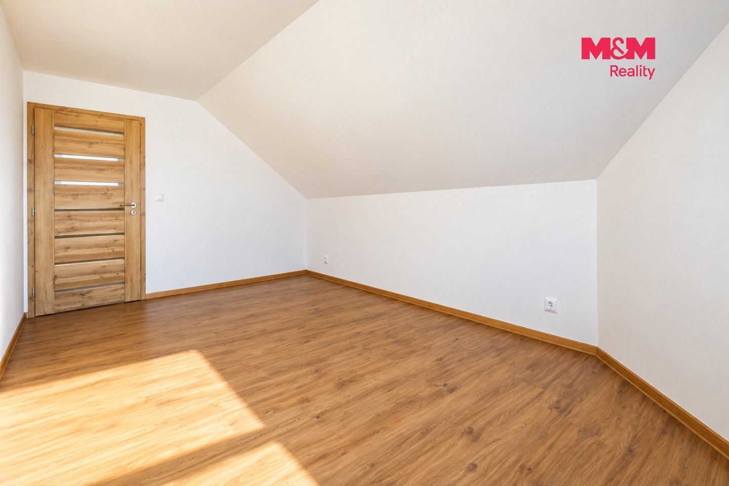 Pronájem rodinný dům - Hory, 125 m² - 5