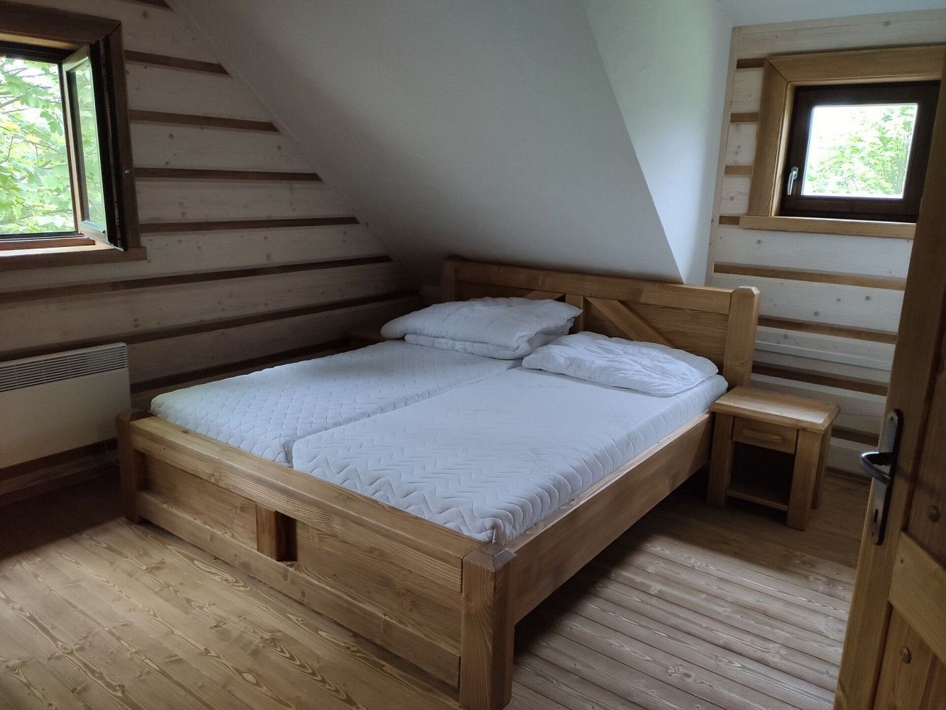 Chalupa · 1 009 m² · Klokočov, SK - 3