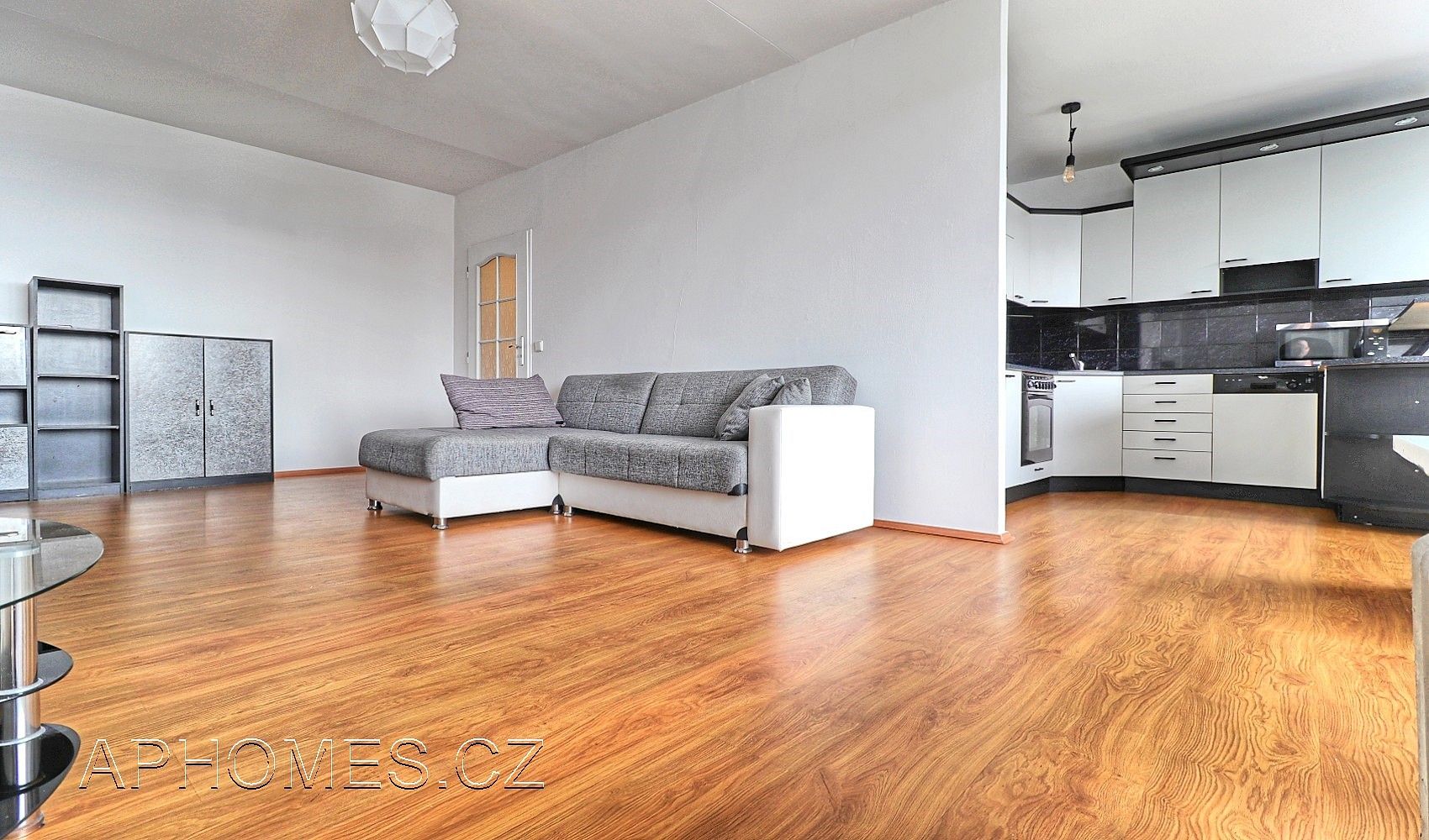 2+kk, Hlaváčova, Praha 8 - Kobylisy, 58 m² - 1