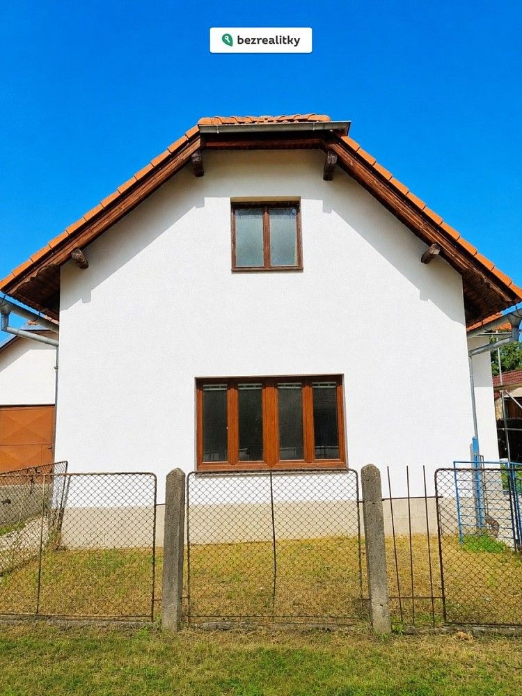 Rodinné domy, Obránců míru, Trnávka, okres Pardubice, 228 m² - 1