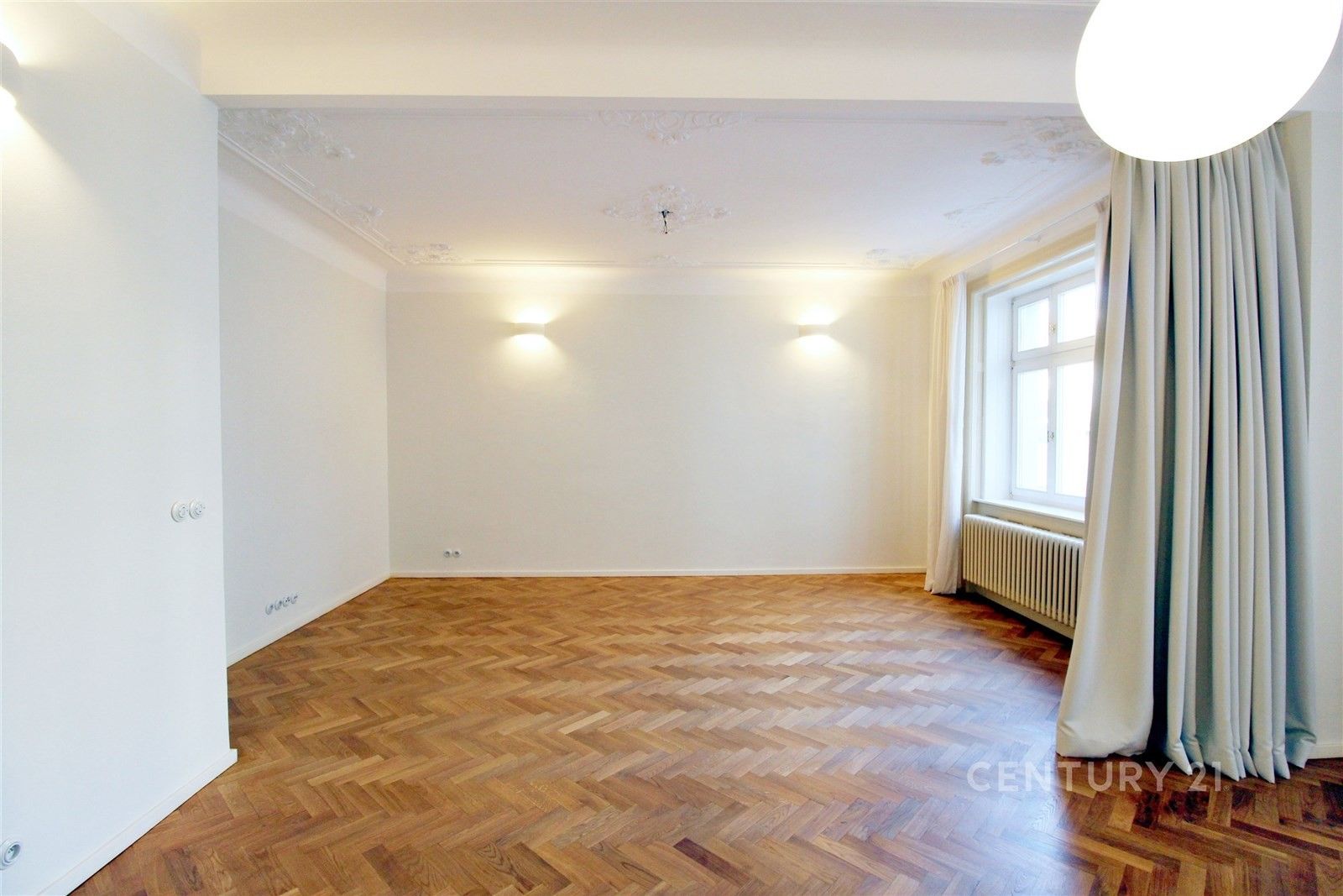 3+kk, Maiselova, Praha, 140 m²