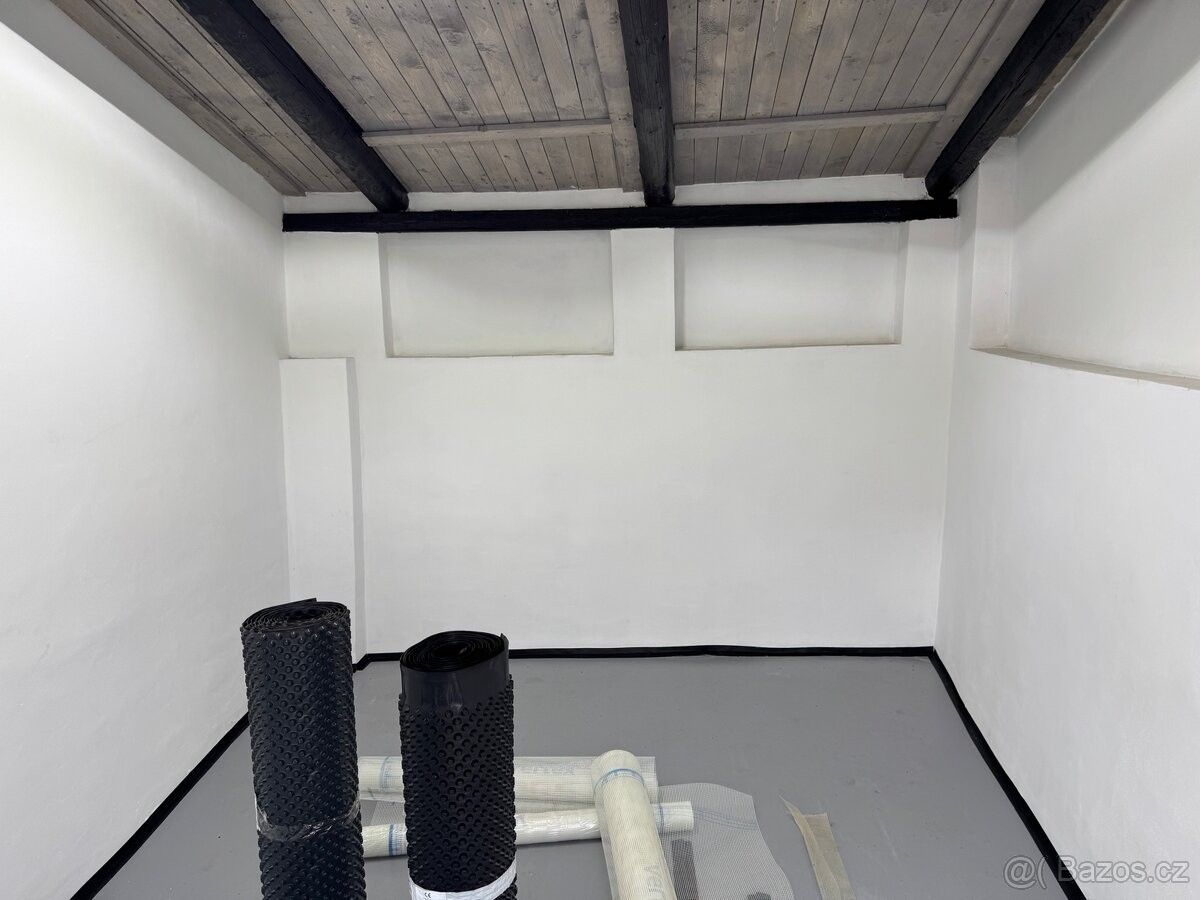 Pronájem garáž - Krupá, 270 09
