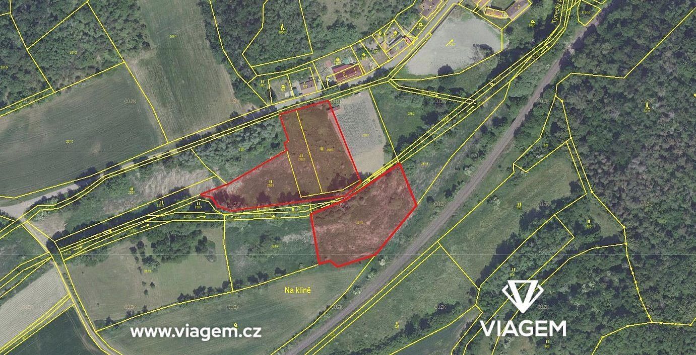 Zahrada, 2 392 m²