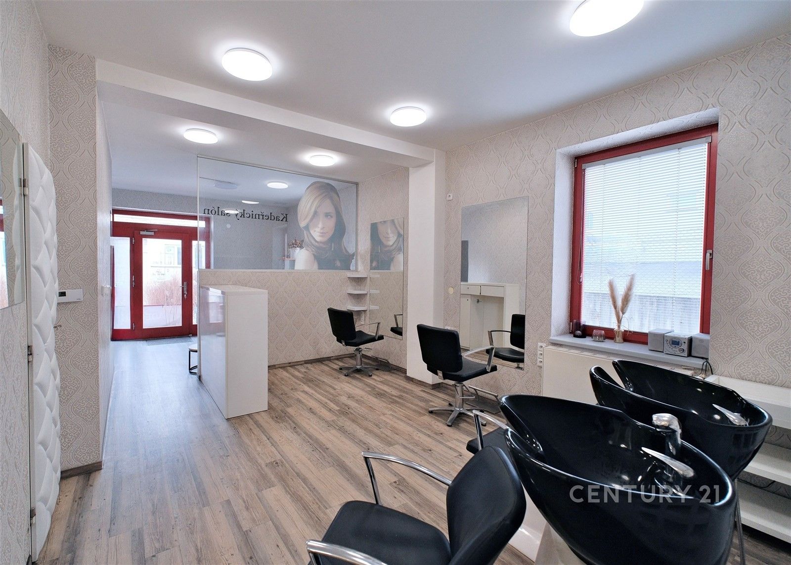 Ostatní, Hluboká 1561, Zlín, 30 m²