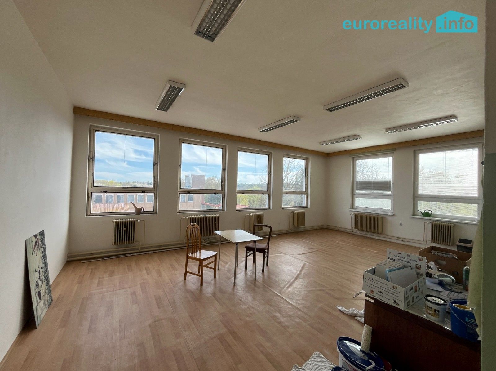 Kanceláře, třída Vítězství, Mariánské Lázně Hamrníky, 22 m² - 1