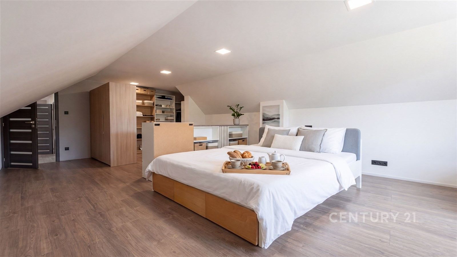 Rodinný dům · 284 m² · Roštín - 2