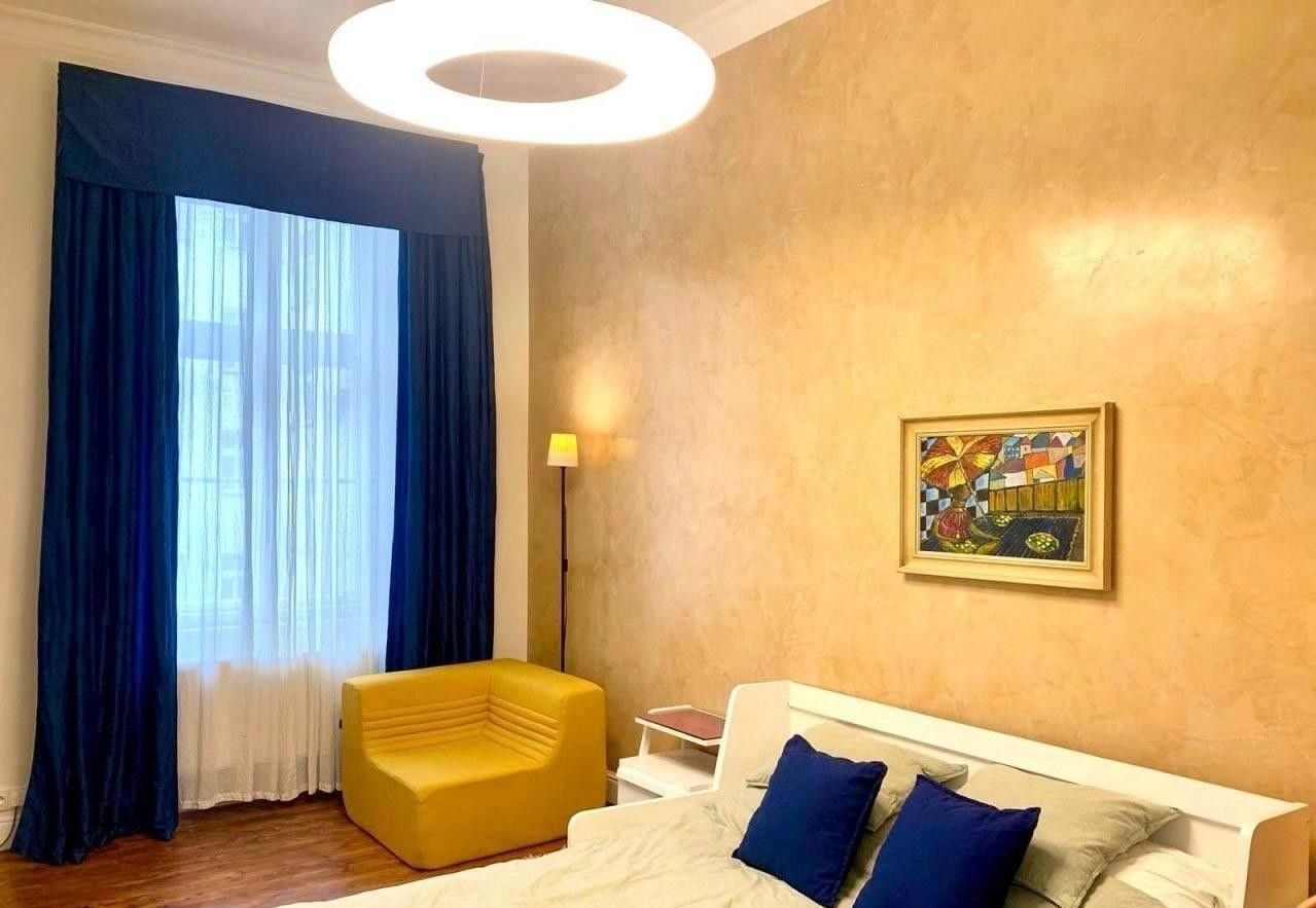 Byt 1+1 · 33 m² · V tůních, Praha - 4