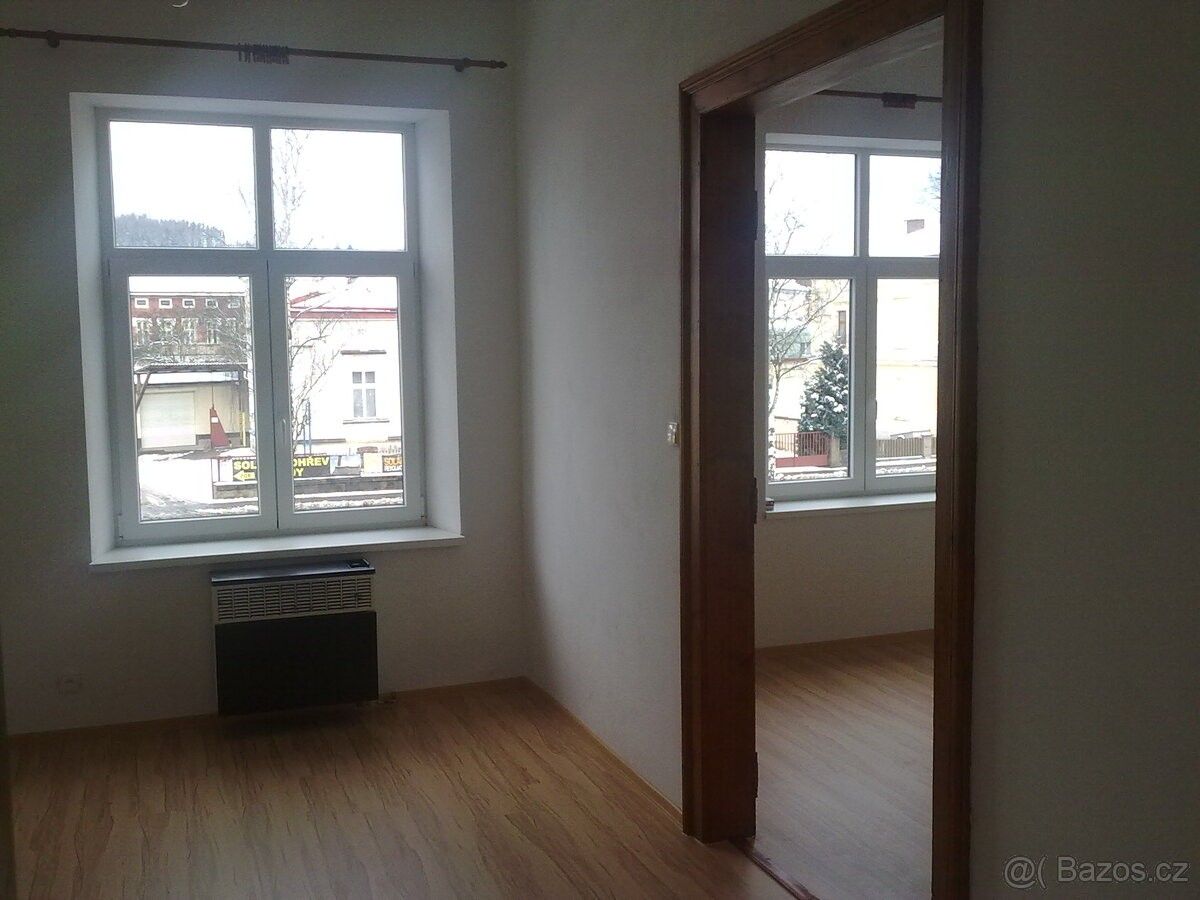 Pronájem byt - Bernartice, 541 01