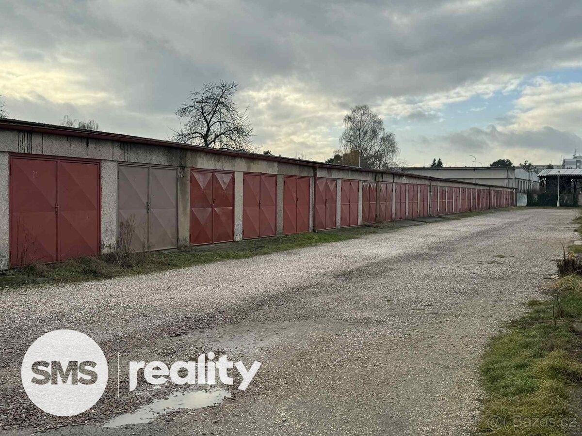 Garáže, Hradec Králové, 500 02