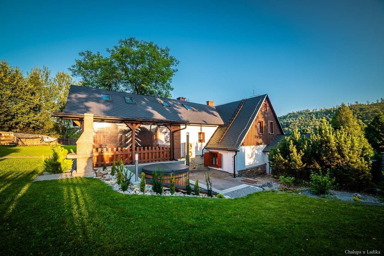 Chaty, Karlovice - Karlovice ve Slezsku, Moravskoslezský kraj - 1