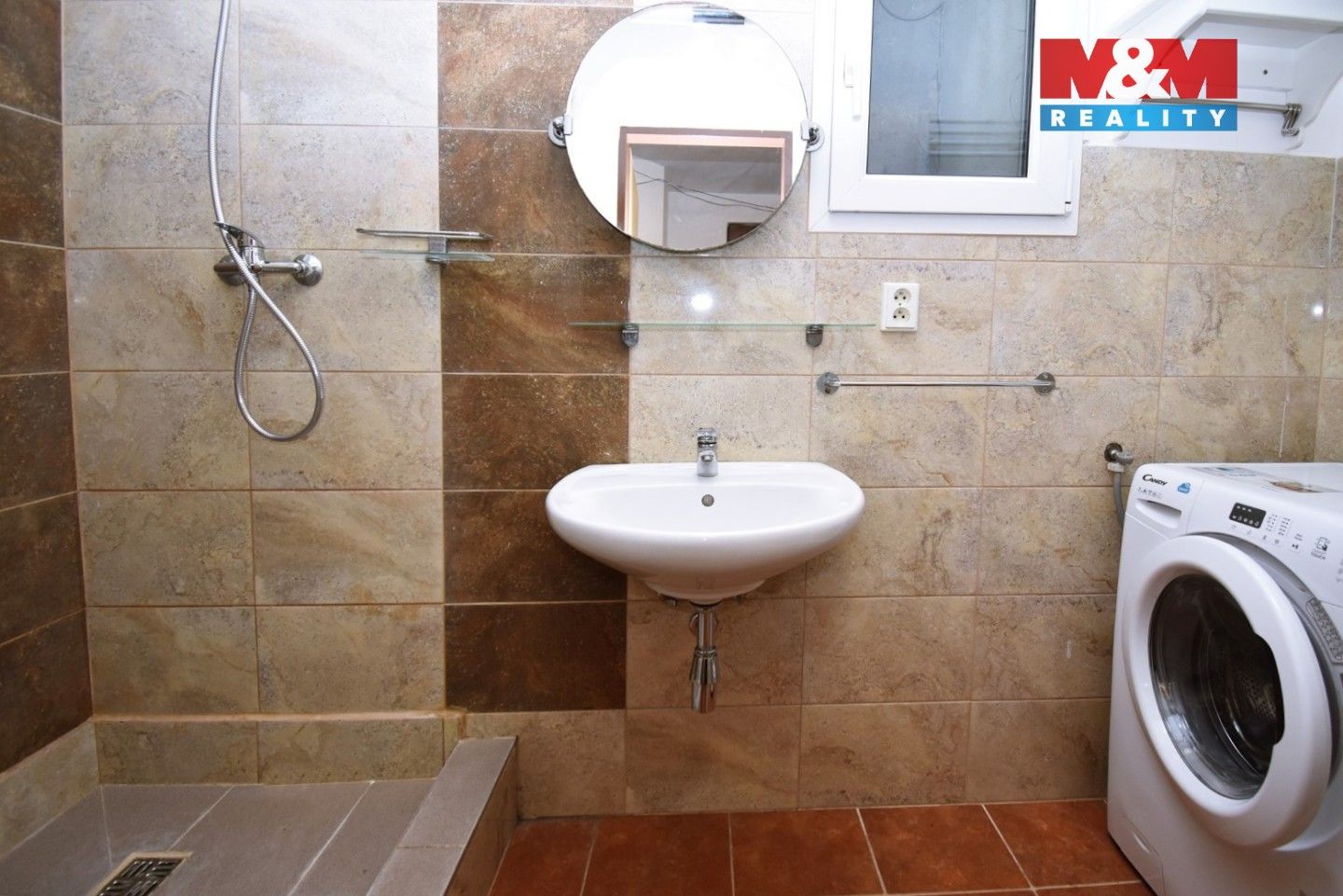 Byt 2+kk · 46 m² · Eliášova, Praha - 3