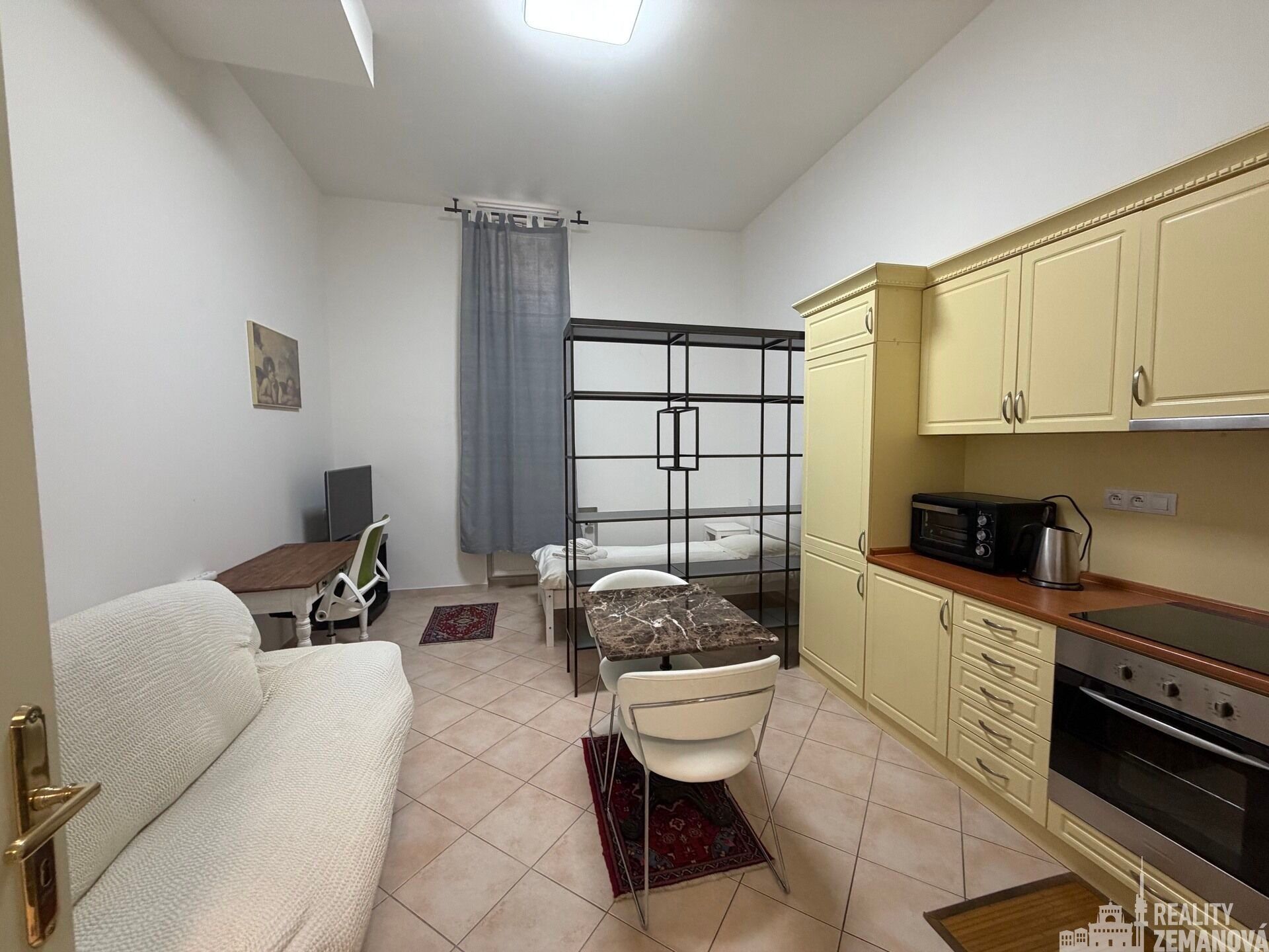 1+kk, Italská, Praha, 41 m² - 1