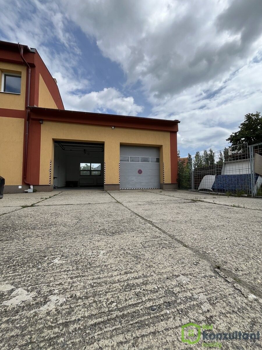 Pronájem sklad - Kopřivnice, 742 21