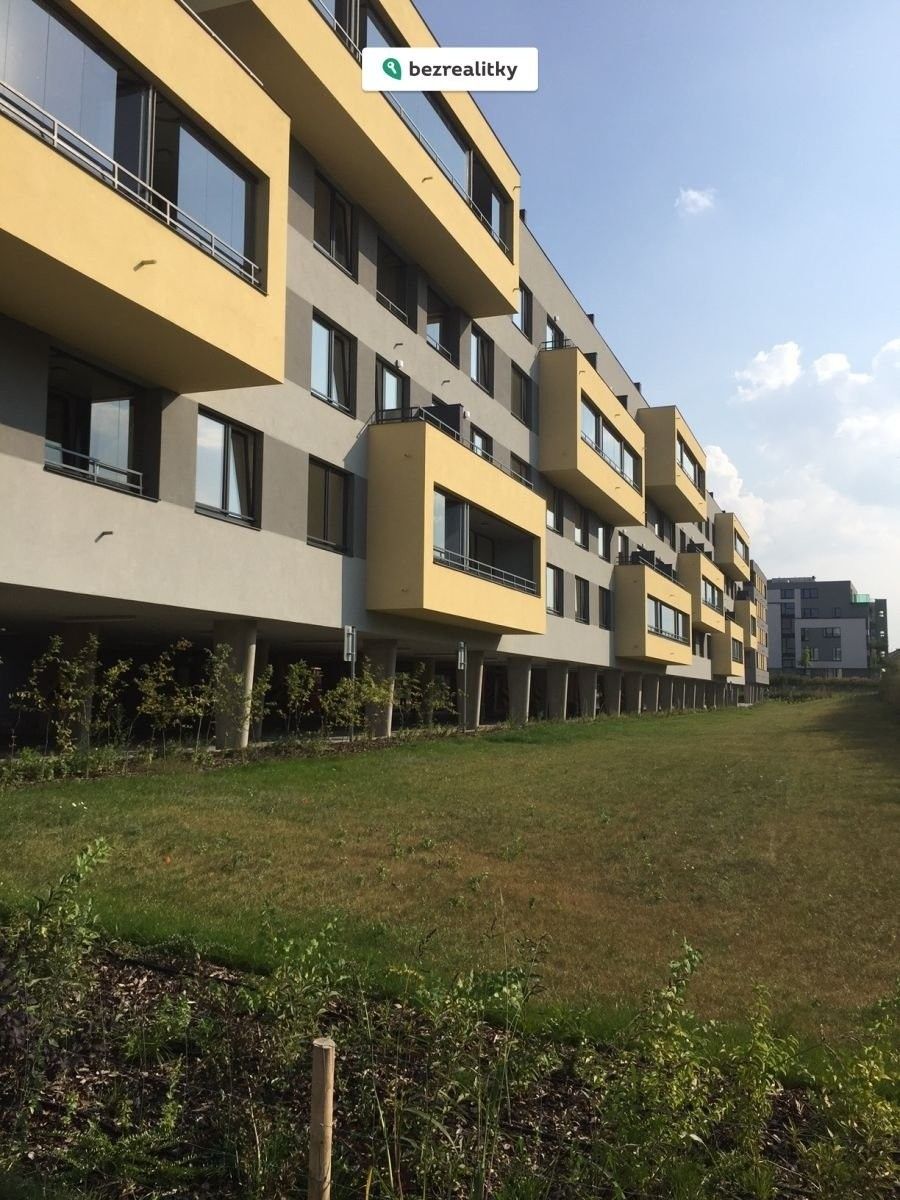 1+kk, Pavla Beneše, Praha, 35 m²