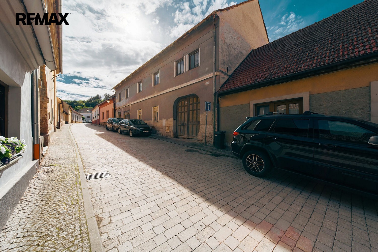 Rodinný dům, 1 200 m²