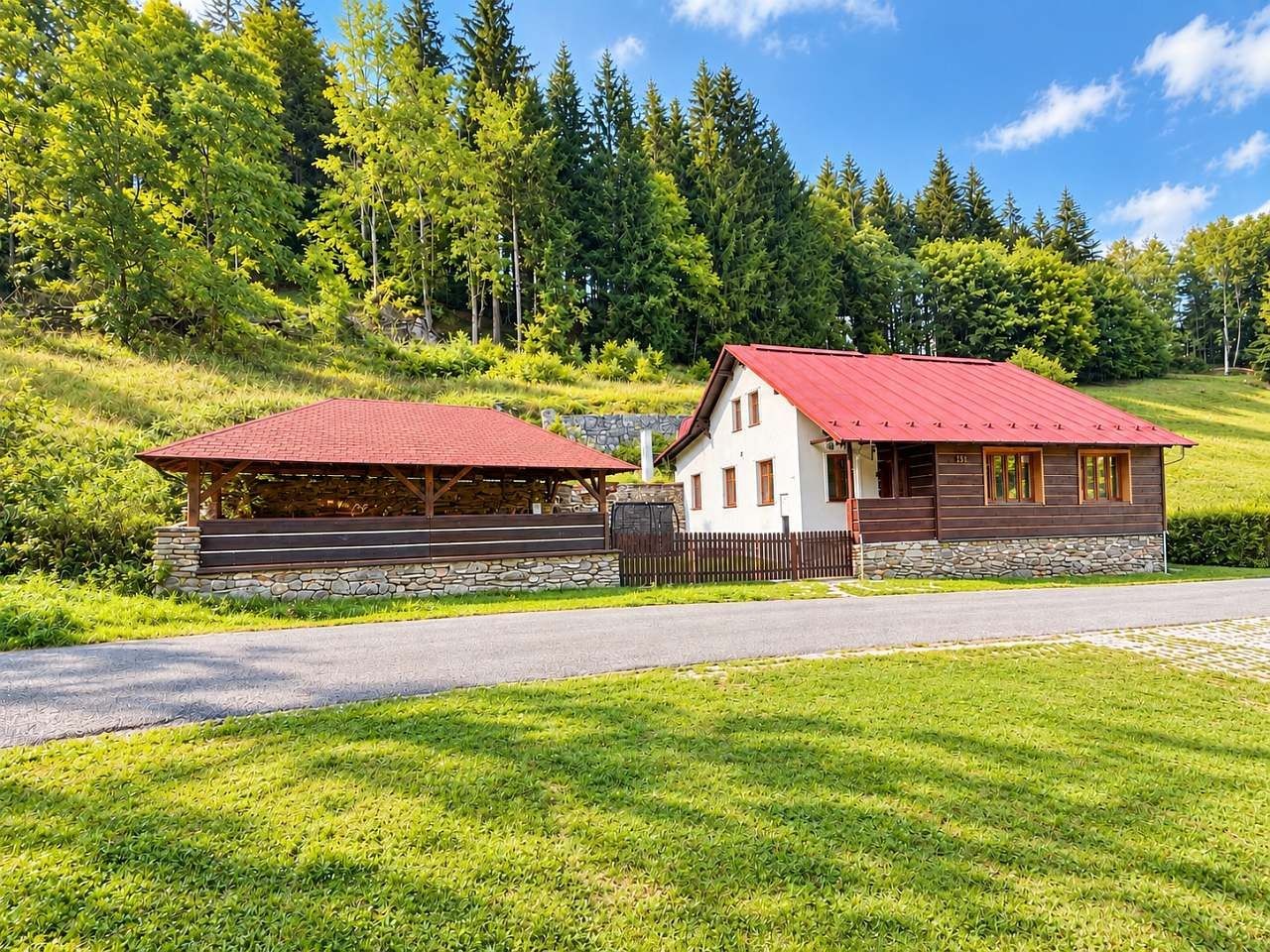Chaty, Dolní Dvůr, Královéhradecký kraj - 1