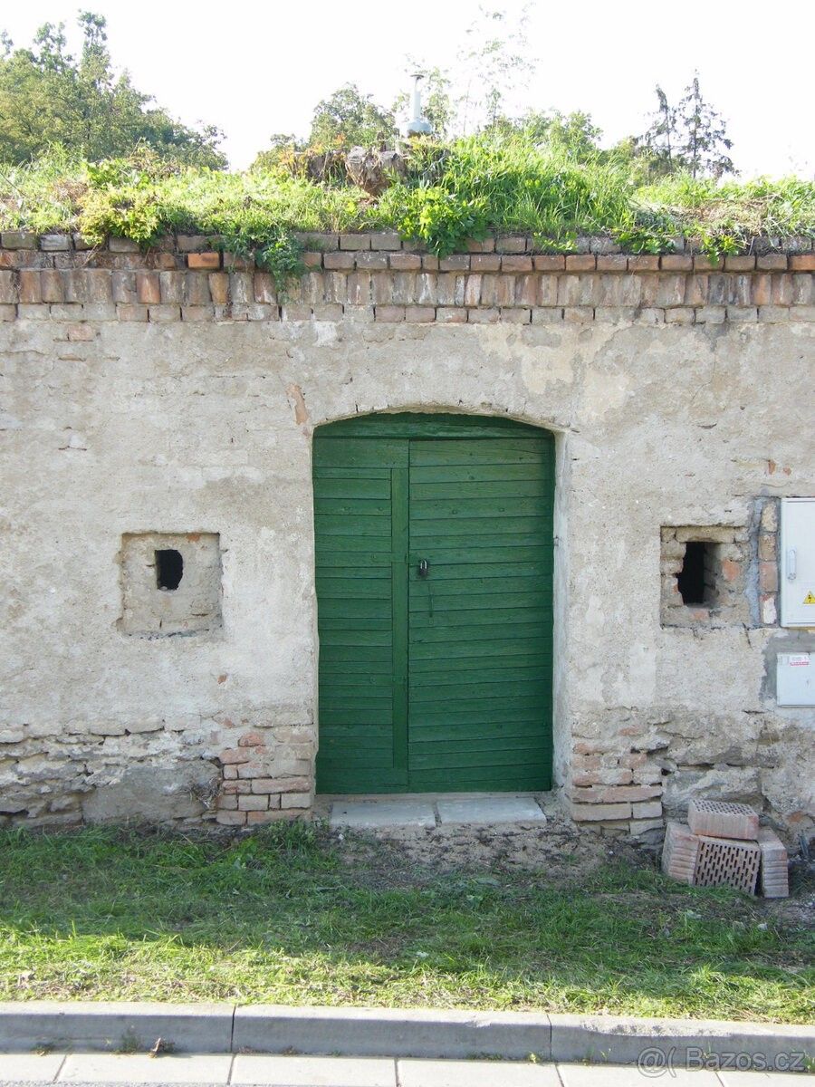 Ostatní, Břežany u Znojma, 671 65 - 1