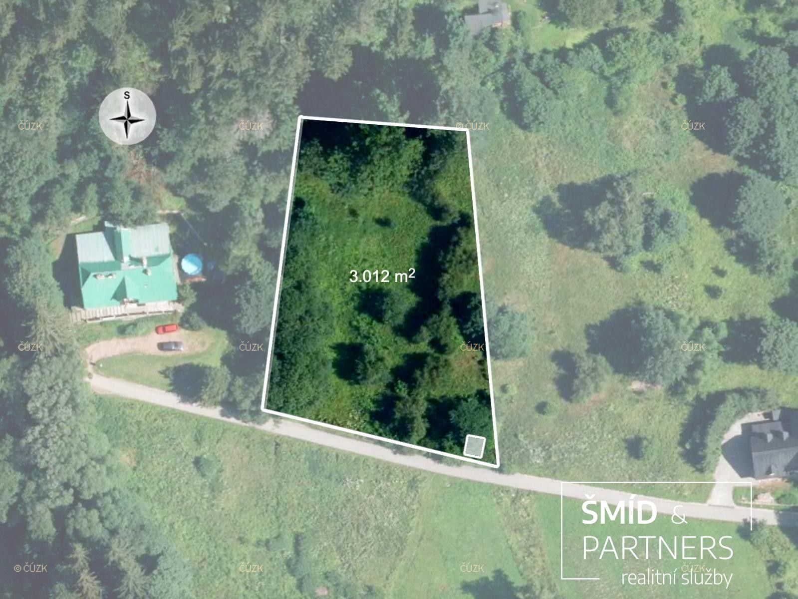 Komerční pozemek, 3 012 m²