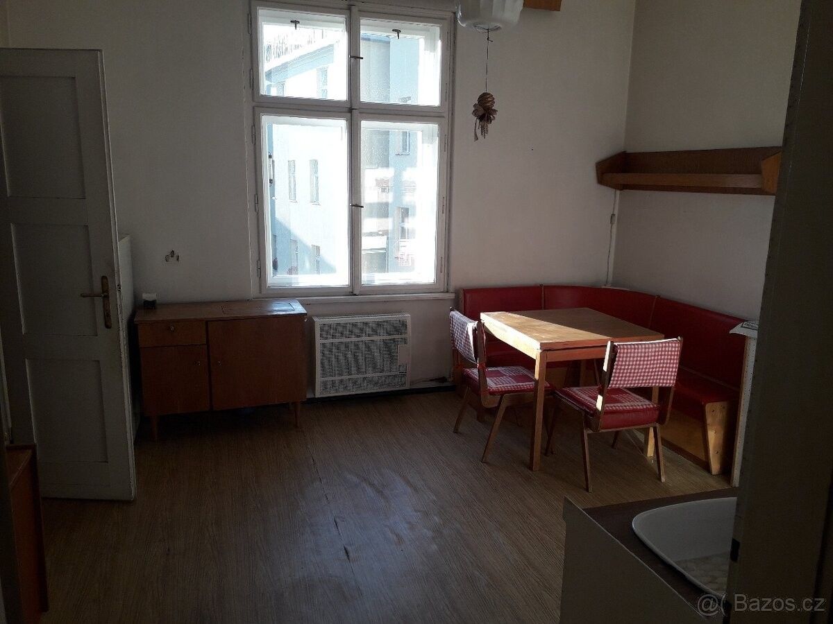 Pronájem byt - Praha, 170 00