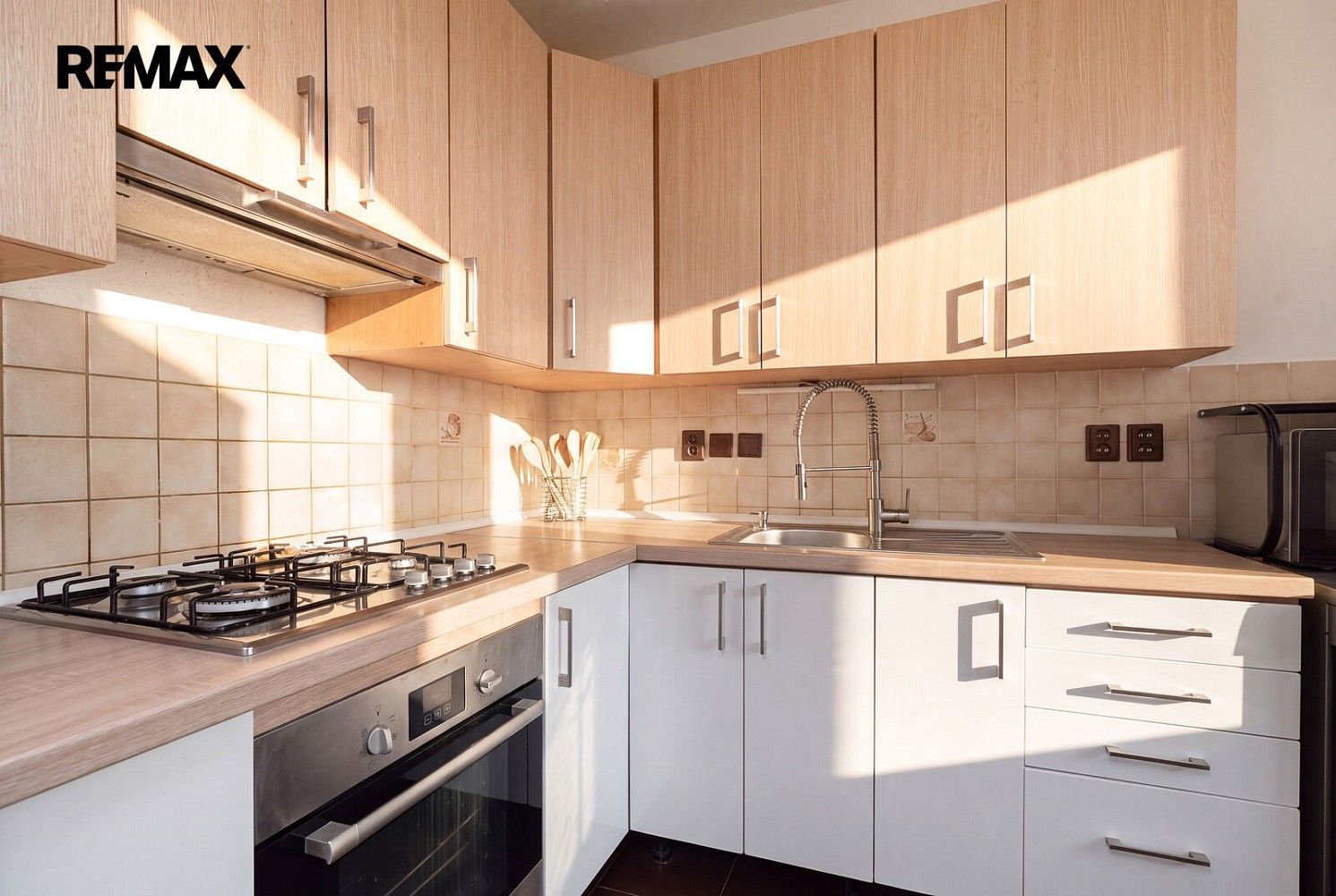 Byt 3+kk · 54 m² · Praha - Střížkov, okres Praha 9, Hlavní město Praha - 4