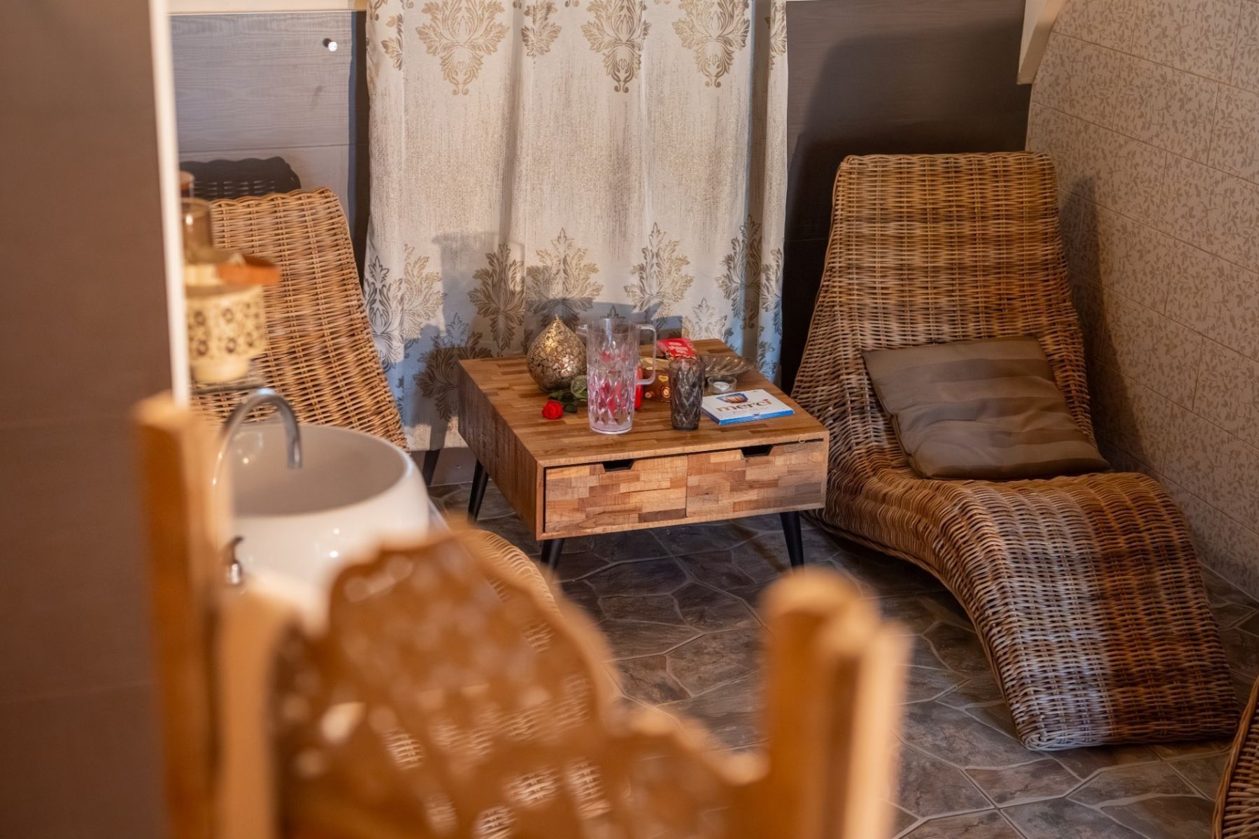 Obchodní prostory · 40 m² · Ke dvoru, Černolice - Černolice, Středočeský kraj - 2