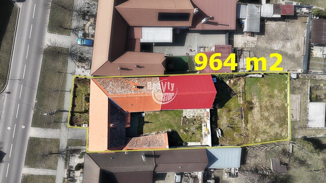 Rodinné domy, Chvalovice, okres Znojmo, 100 m² - 2