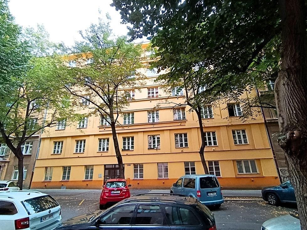 2+kk, Žerotínova, Praha, 36 m²