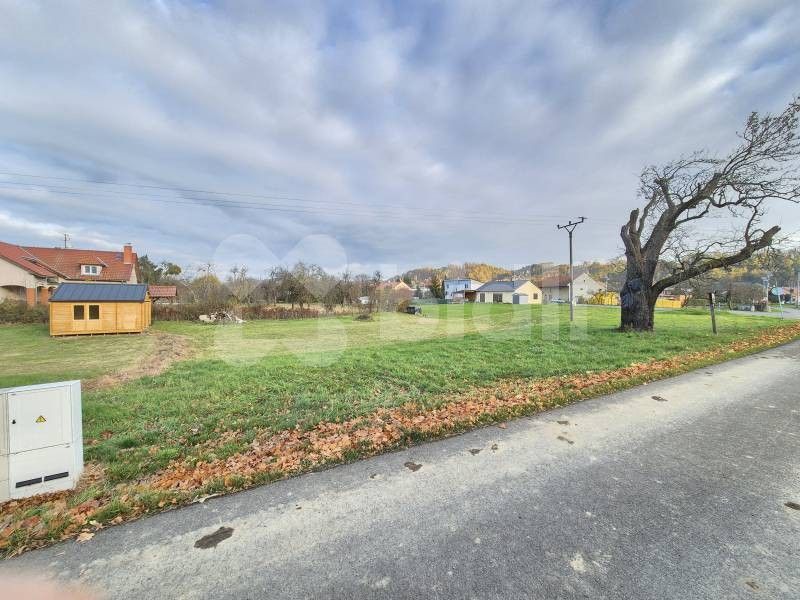 Prodej pozemek pro bydlení - III-Nové Dvory, Lipník nad Bečvou