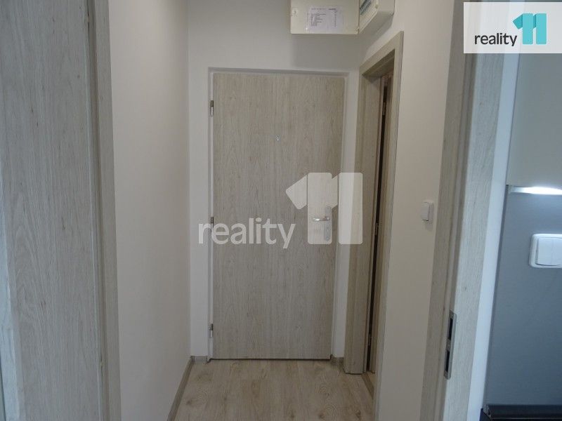 Pronájem byt 1+kk - Karla Čapka, Děčín, 30 m²