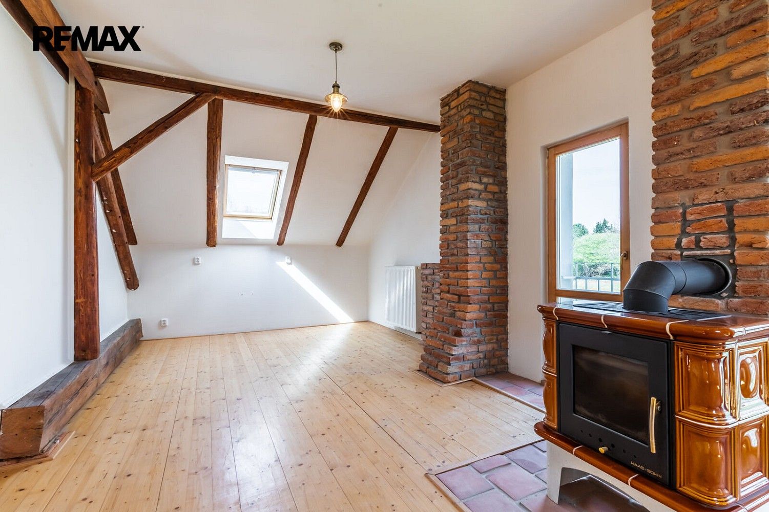 Obchodní prostory · 403 m² · Praha - Hostivař, okres Praha 15, Hlavní město Praha - 3