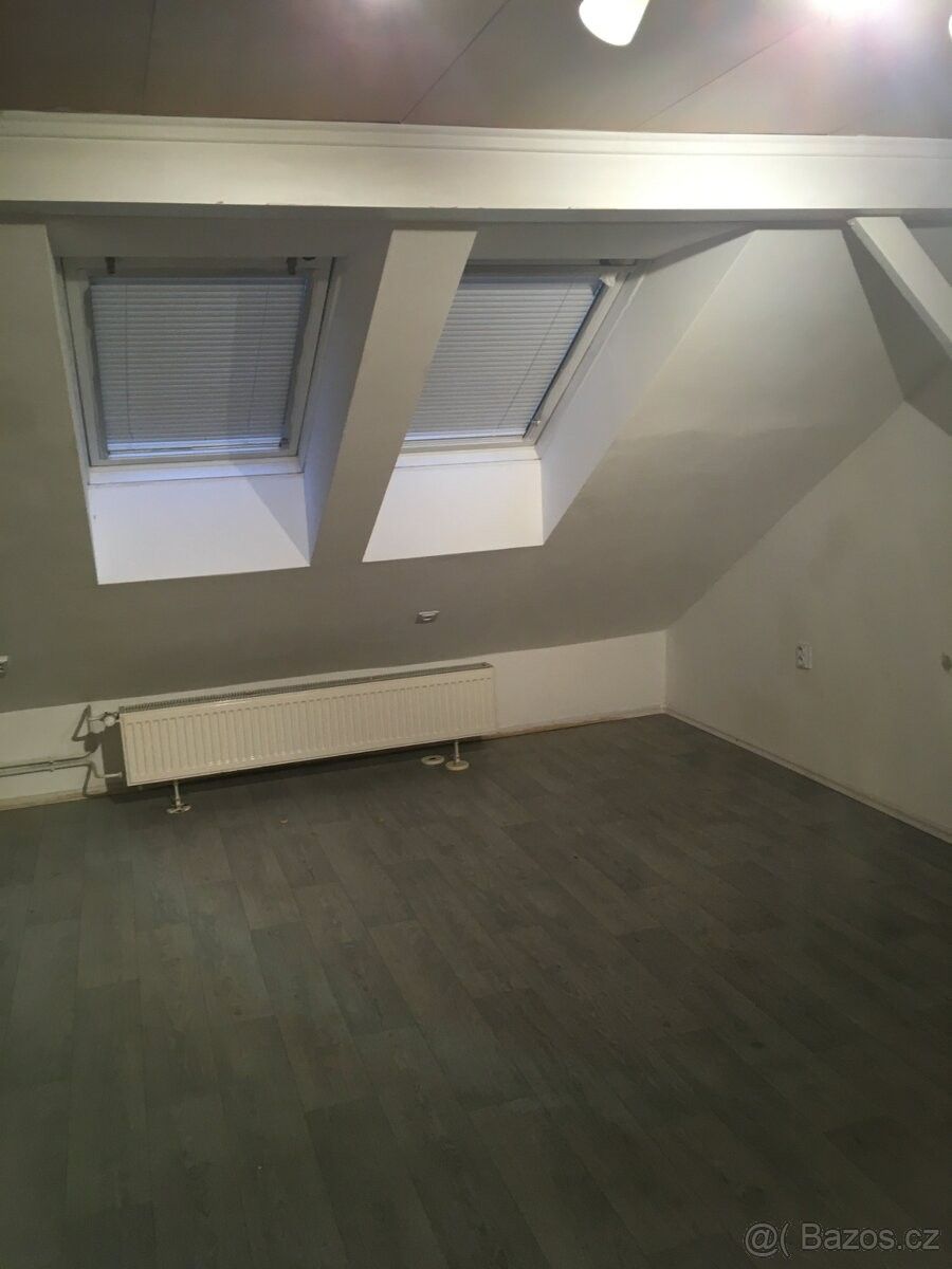 Pronájem byt - Drnovice, 683 04